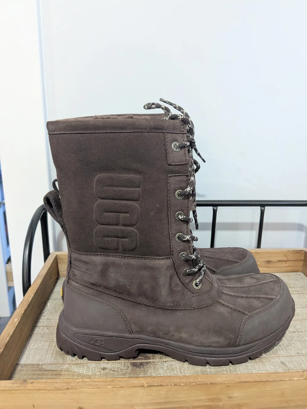 UGG Men's Brown Lace-Up Winter Boots
